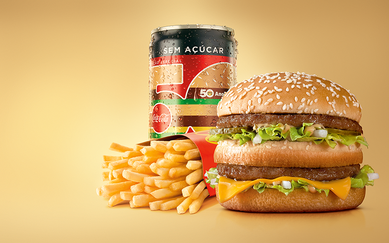 McDonald’s e Coca-Cola celebram os 50 anos do BigMac com latinha especial