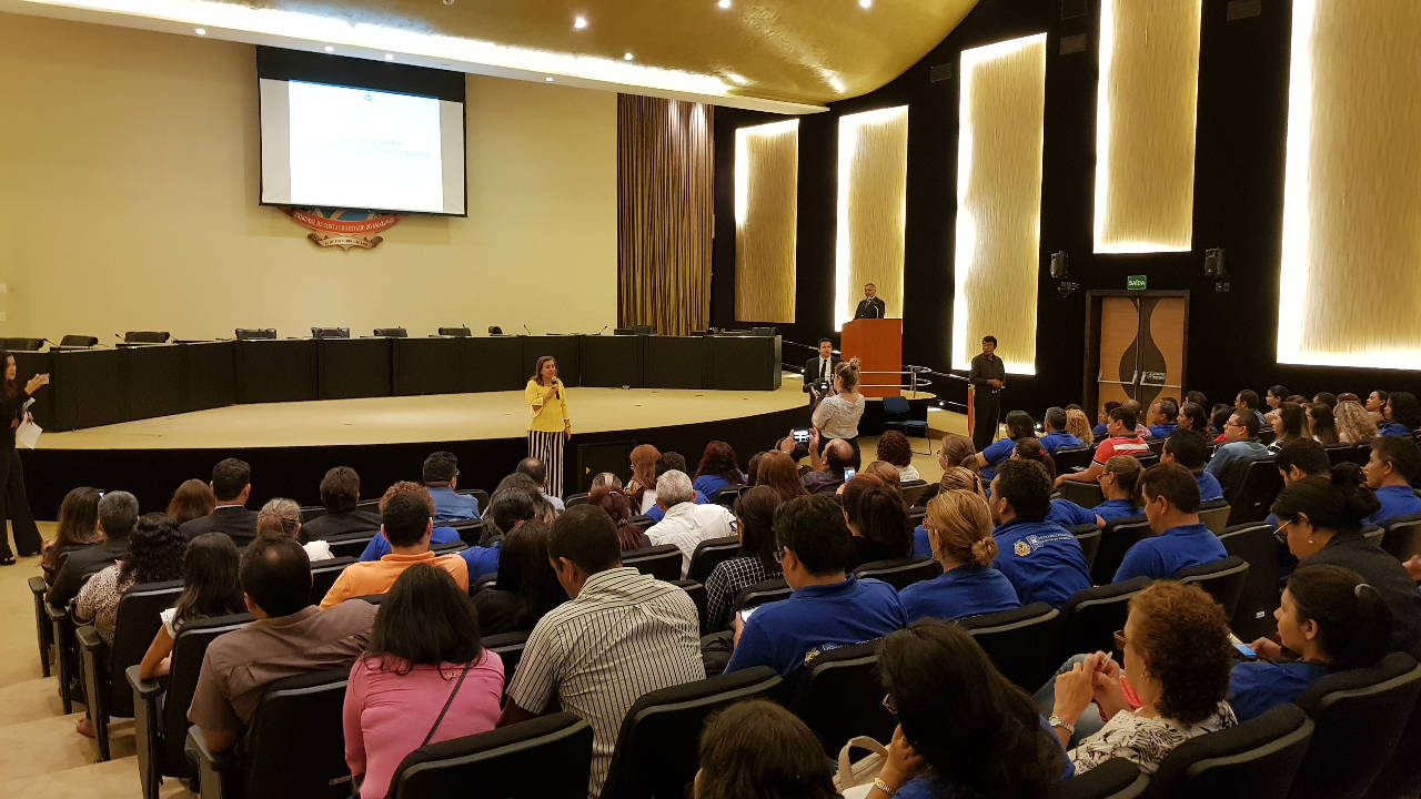TCE-AM promove debate em Roda de Cidadania