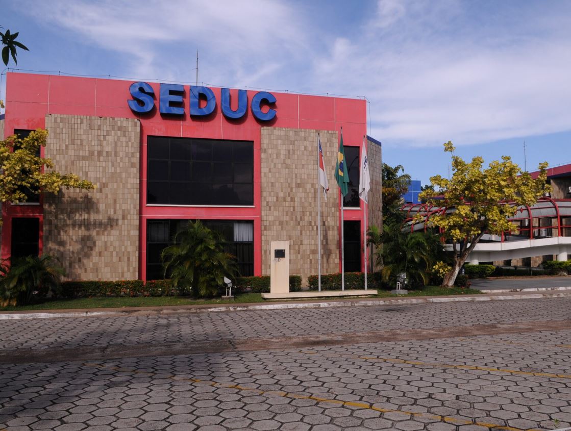 Justiça cancela licitação suspeita do governo Amazonino no valor de R$ 113 milhões