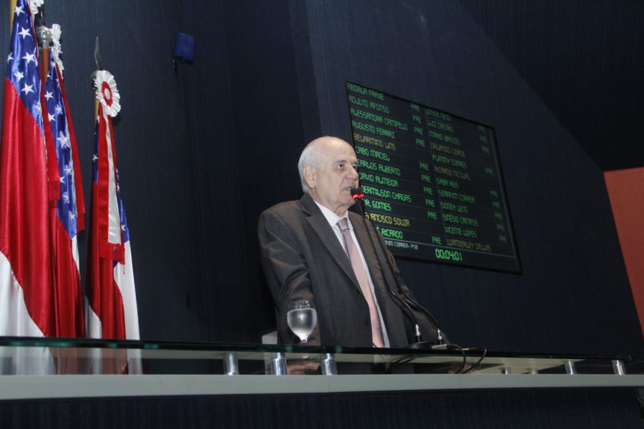 Serafim pede atenção das autoridades aos prédios abandonados em Manaus