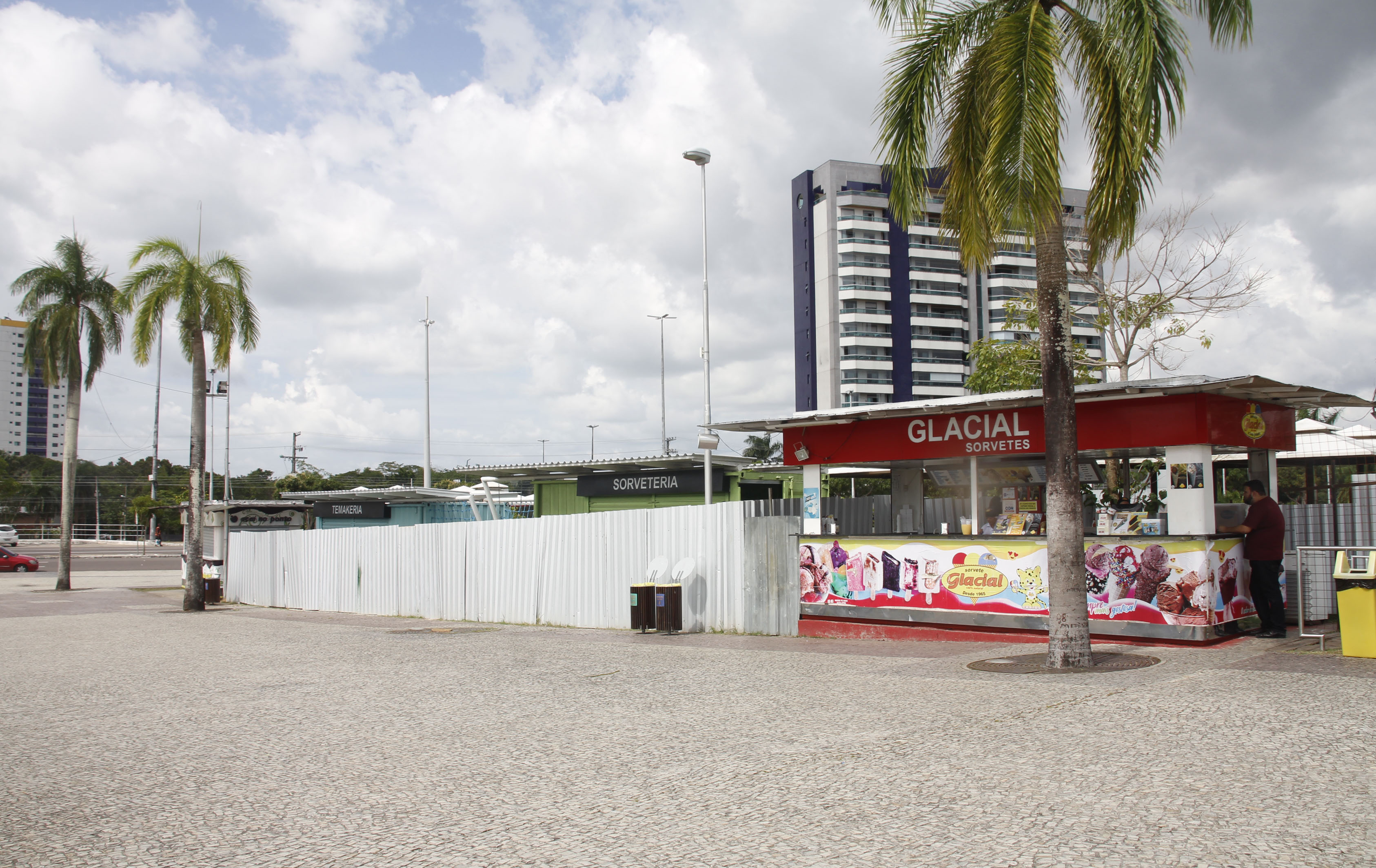 Prefeitura faz concorrência para nove quiosques na Ponta Negra 
