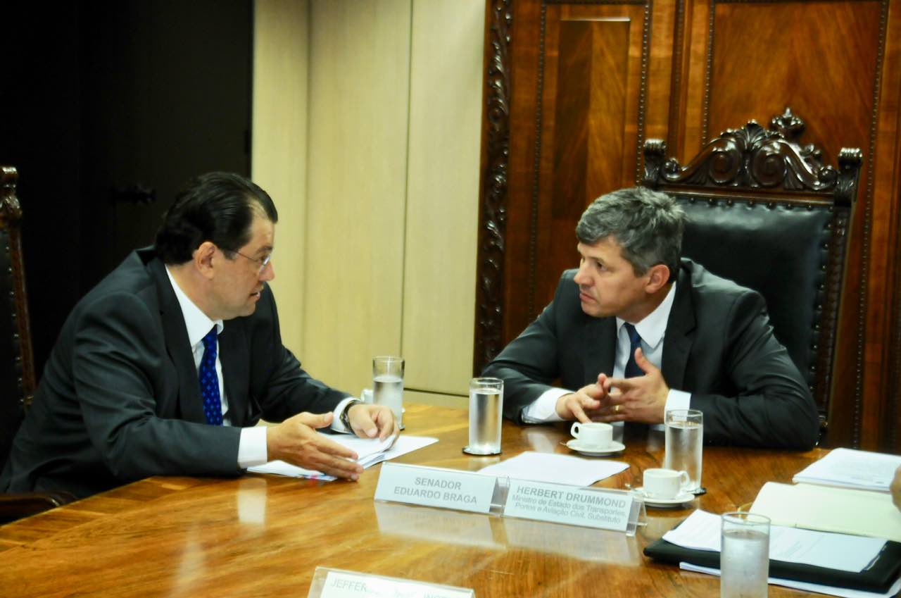 Ministério dos Transportes autoriza carga e descarga de botijas de gás nos portos do Amazonas