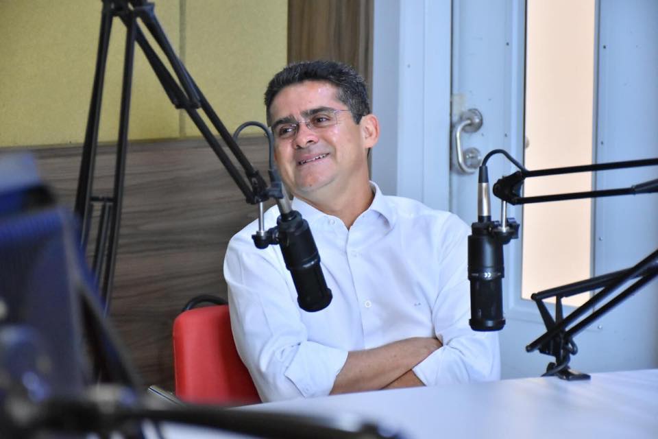 David diz adeus com ‘pacote de bondades’