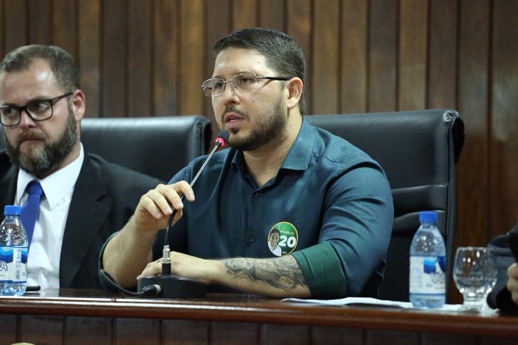 Carlos Almeida, vice de Wilson Lima, participa de roda conversa na OAB-AM