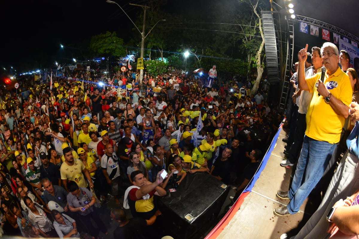 TRE reconhece uso político de Amazonino no caso do abono aos professores