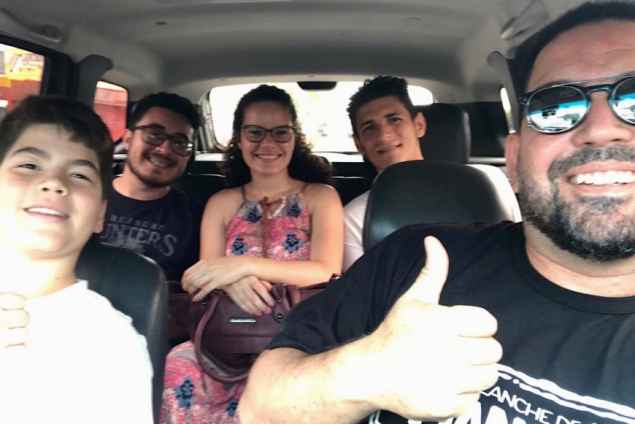 Jornalista oferece &#8216;carona solidária&#8217; para candidatos do Enem