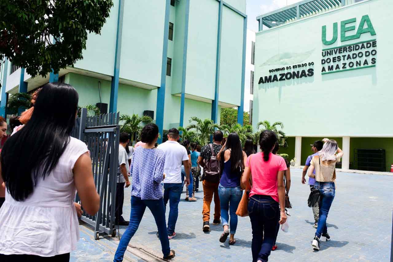 UEA tem 36 cursos no Guia do Estudante, mas nenhum com cinco estrelas