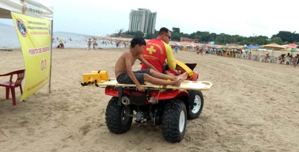 Adolescente é ferido por arraia na Ponta Negra