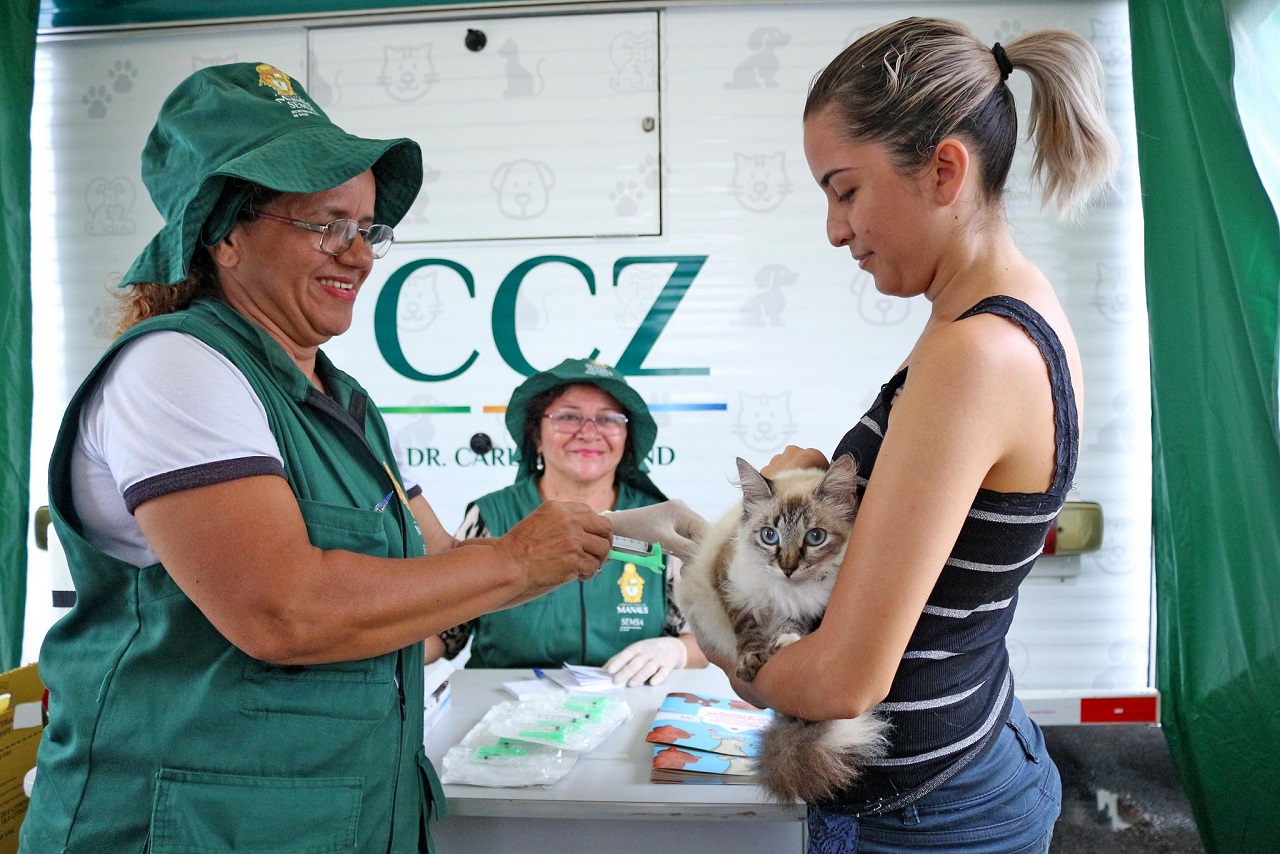 Campanha antirrábica vai imunizar 234 mil animais em Manaus