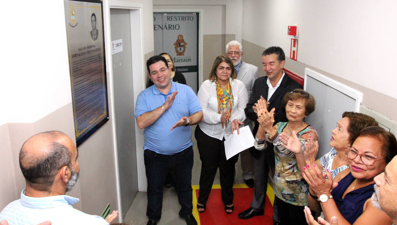 Wilker Barreto reinaugura sala de imprensa &#8220;jornalista Chico Pacífico&#8221;