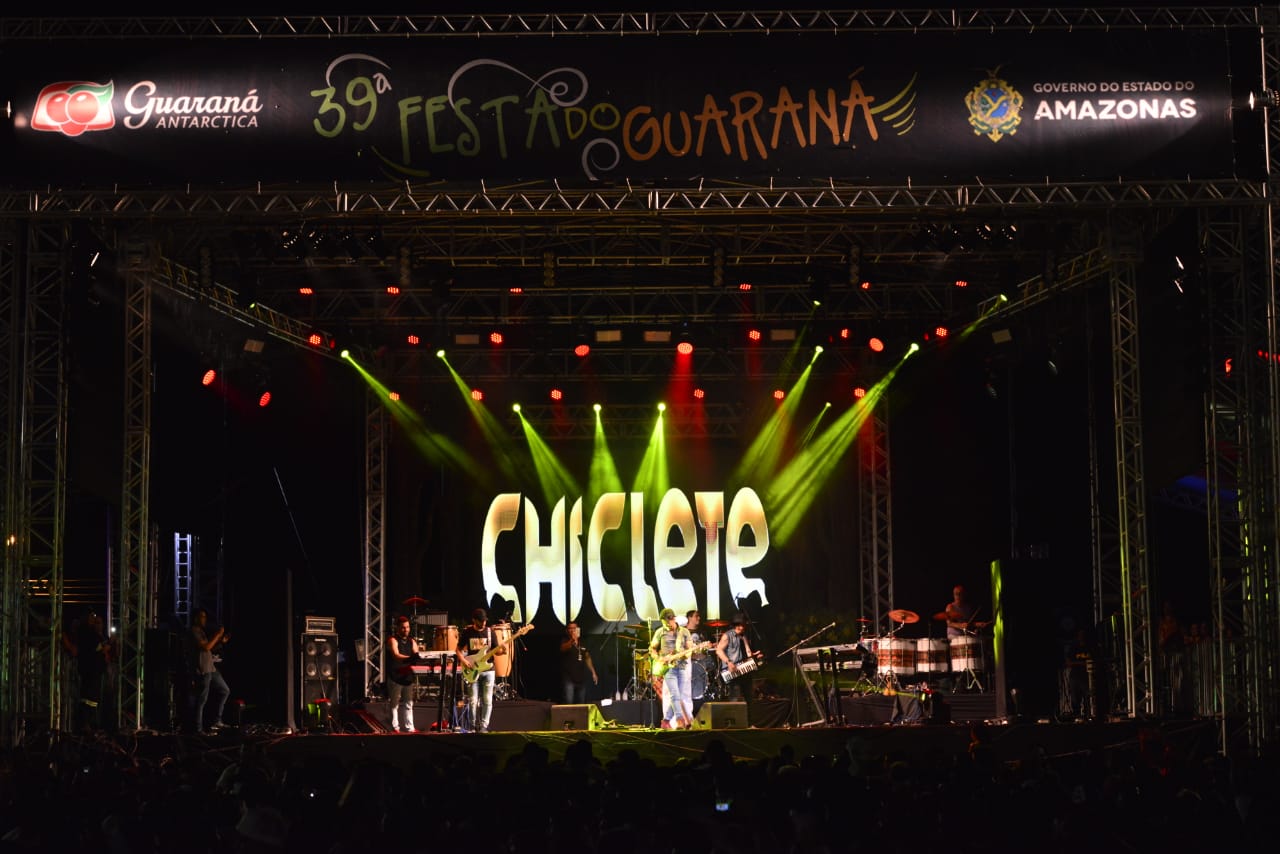 Em três noites, 39ª edição da Festa do Guaraná reúne 50 mil pessoas na praia