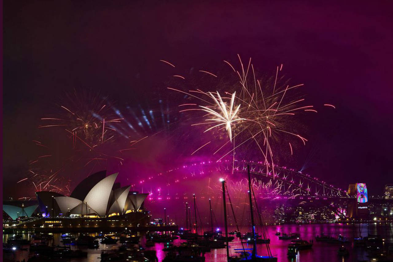 Nova Zelândia, Austrália e Reino de Tonga comemoram a chegada de 2019