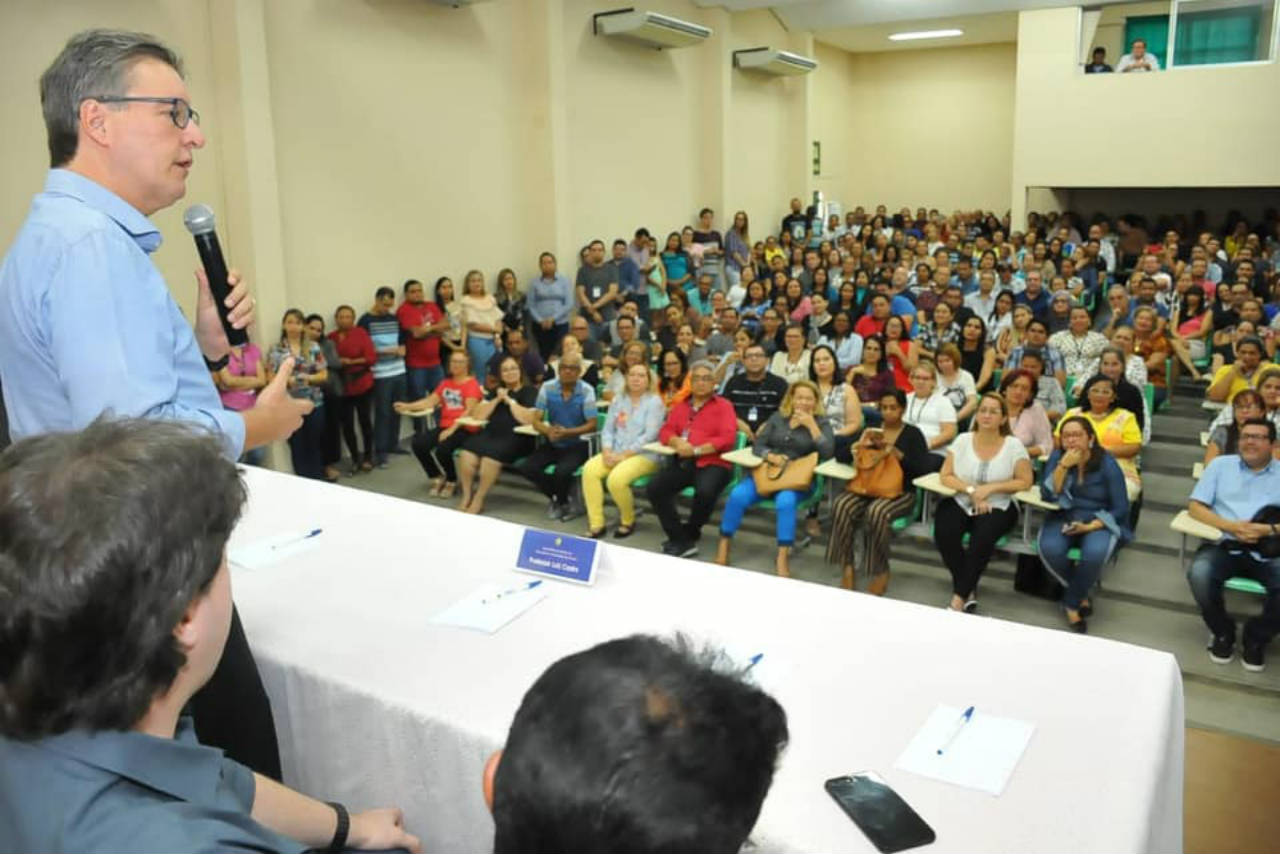 Sefaz-AM e Seduc-AM garantem pagamento da data-base para professores
