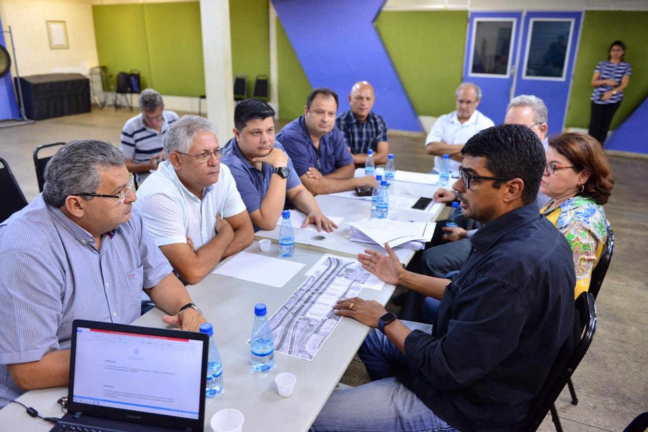 Governo anuncia repasse de R$ 1,5 milhão às escolas de samba de Manaus