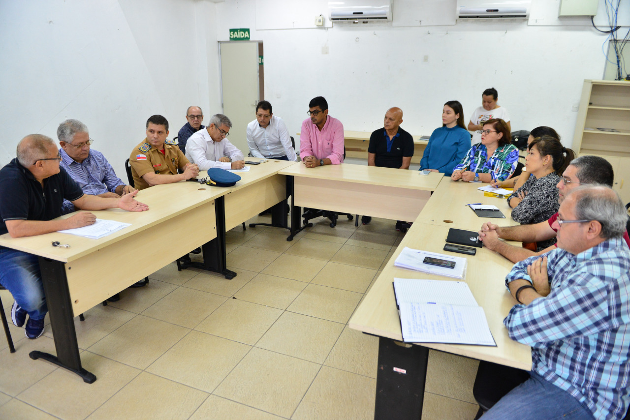 Governo do Estado inicia preparativos para o carnaval com visita técnica ao Sambódromo