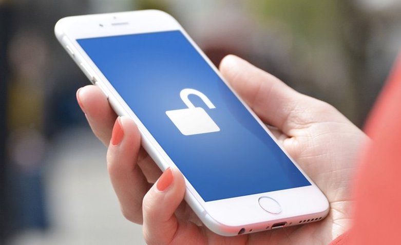 População deve registrar BO e pedir bloqueio de celulares roubados