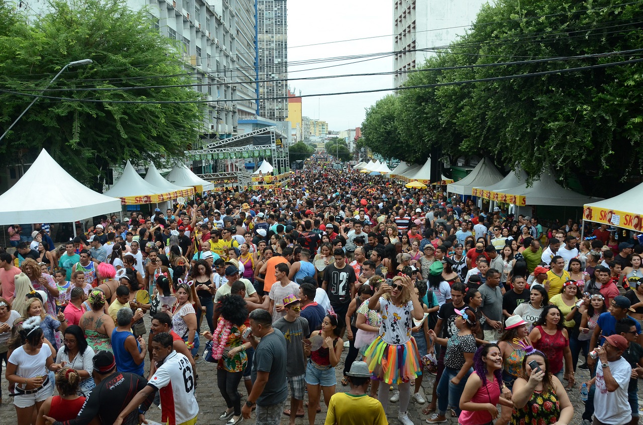 Confira os bloquinhos e bandas do fim de semana