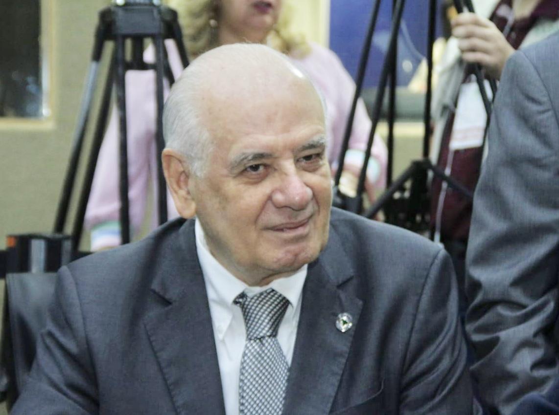 Assembleia tem o papel de contribuir para solucionar a crise no Estado, diz Serafim