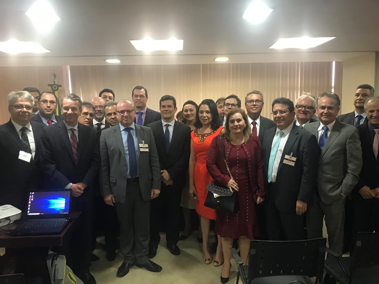 Presidente do TCE-AM se reúne com ministro Sérgio Moro