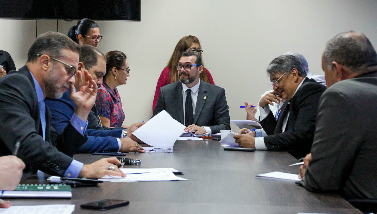 Sete projetos são aprovados pela Comissão de Constituição, Justiça e Redação da CMM