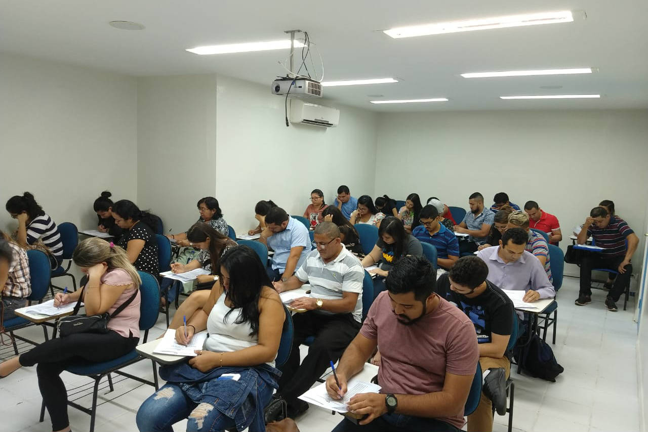 Concurso oferece 200 bolsas para o curso de Pedagogia em Manaus