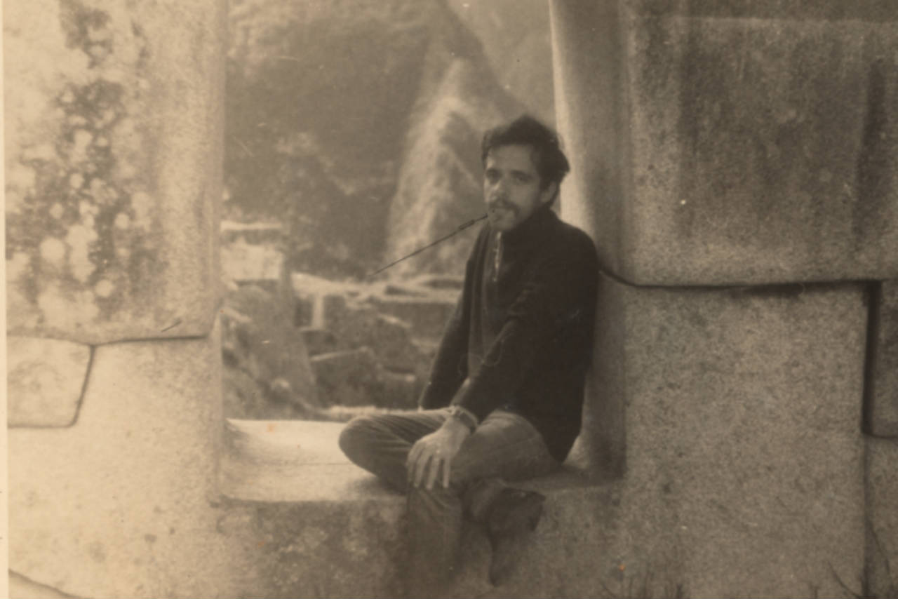 Paulo Coelho relata em artigo como foi torturado na ditadura militar