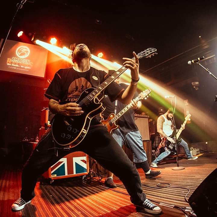 Banda Bates se apresenta na segundona do Sindicato