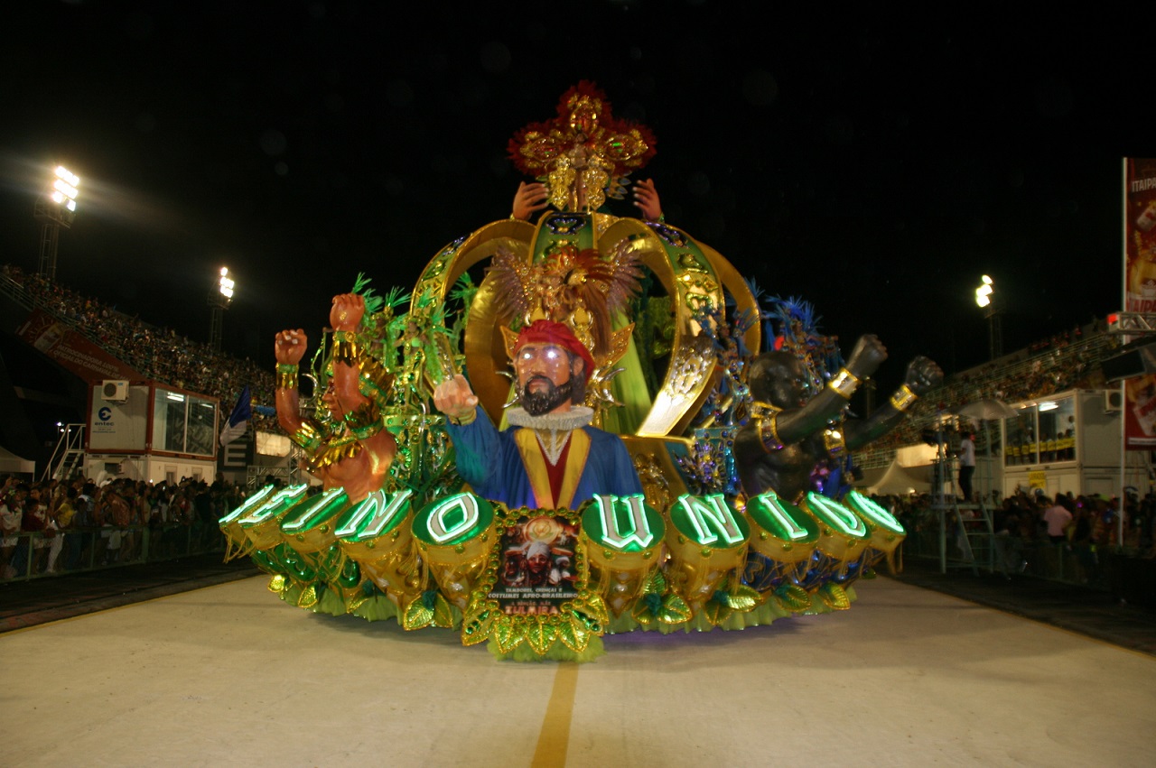 Reino Unido da Liberdade é tetracampeã do Carnaval de Manaus 2019