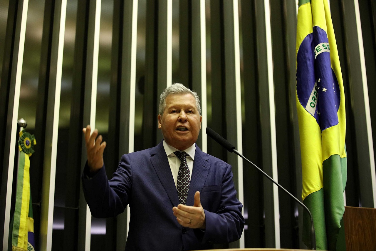 Arthur rebate dados contra a Zona Franca apresentados por Paulo Guedes