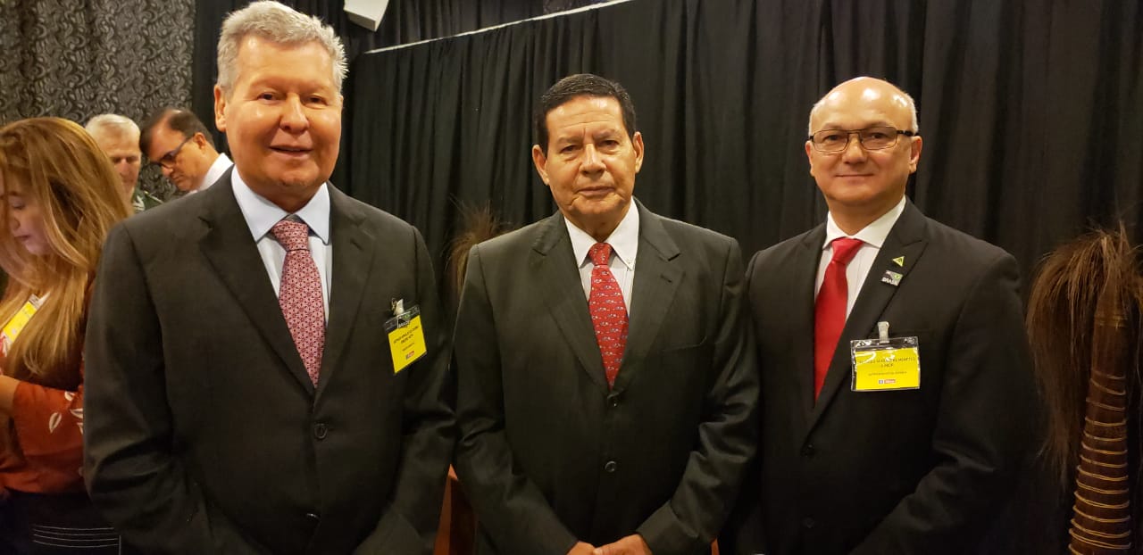 Em reunião com Mourão, Arthur Virgílio destaca compromisso com a Zona Franca de Manaus