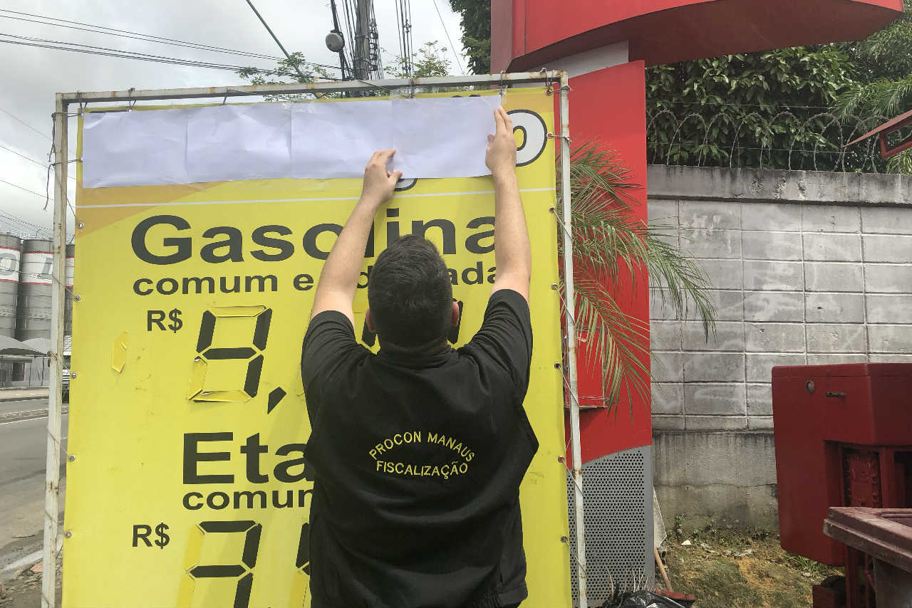 Procon autua mais 41 postos de combustíveis em Manaus por aumento no preços