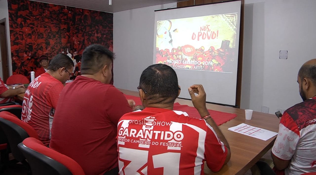 Comissão de Artes entrega projeto a diretoria do Garantido