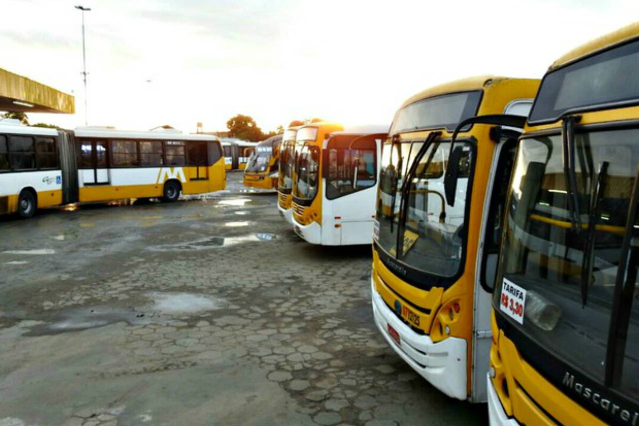 Ônibus articulados passam a atender linha 671