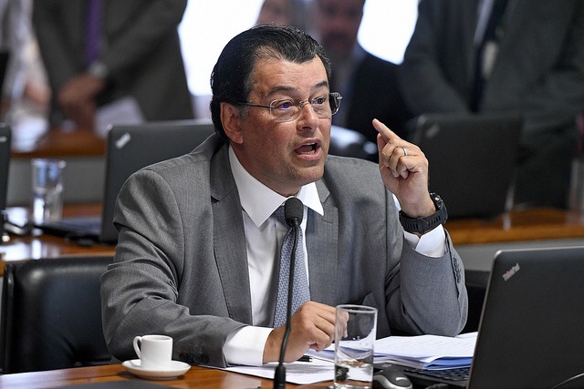 Braga critica falta de conhecimento de Guedes sobre a ZFM e quer reação enérgica do AM