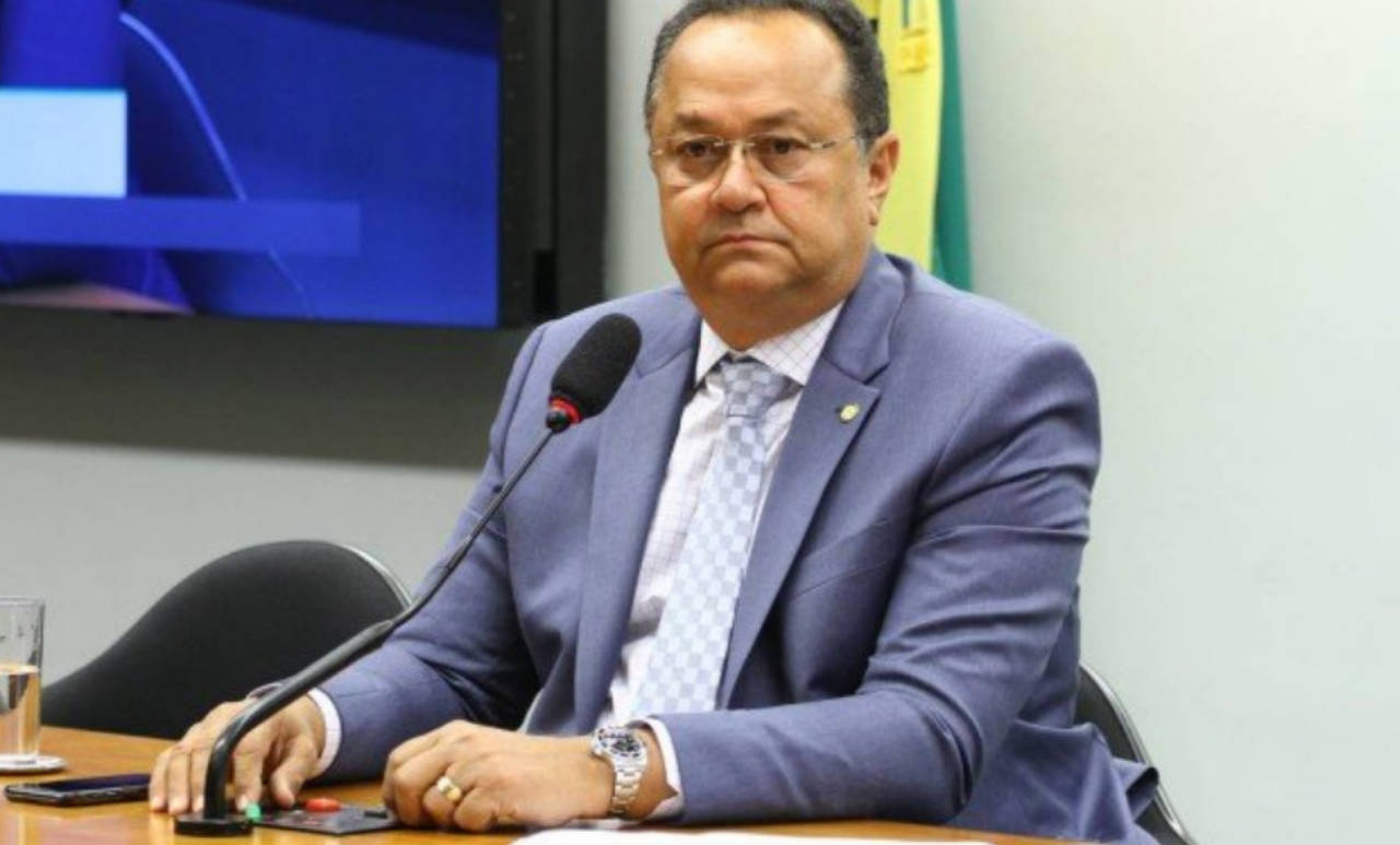 Em nota, Silas Câmara diz que Raquel Dodge está equivocada