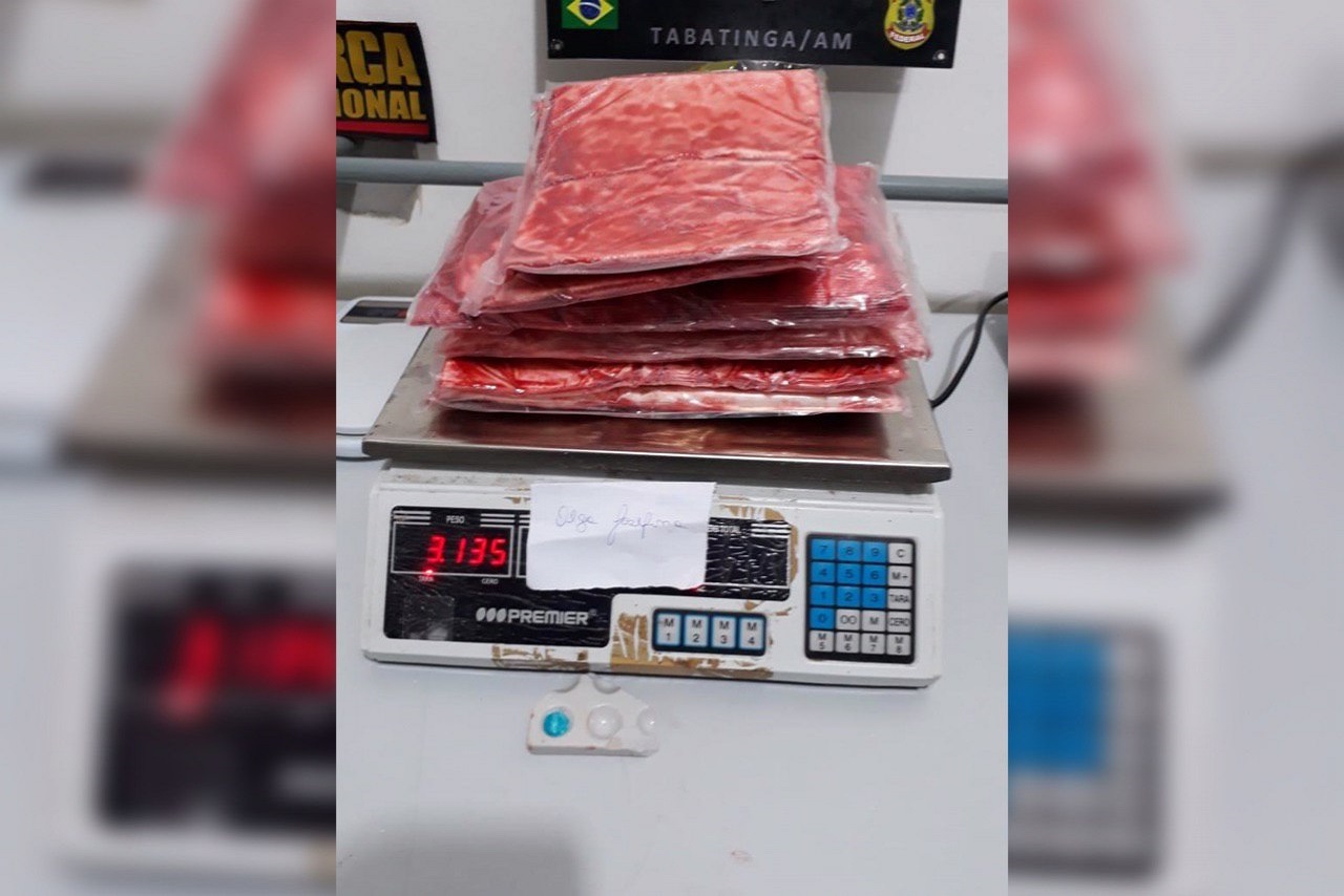 Venezuelanos são presos tentando transportar droga da Colômbia para Manaus