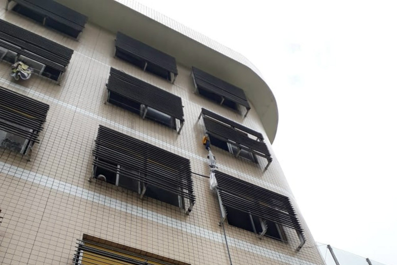 Detento foge de hospital em Manaus usando corda feita de lençol