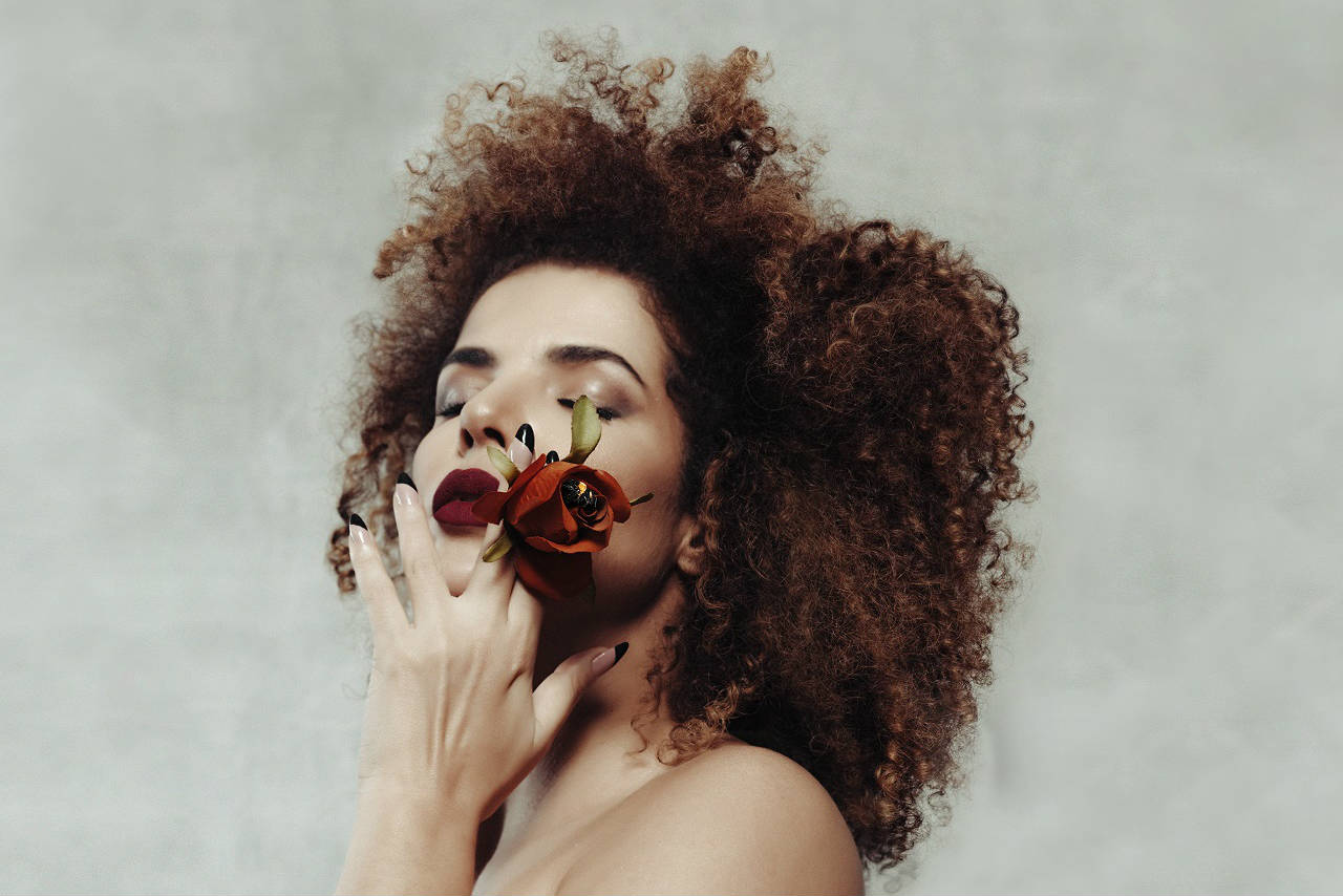 Vanessa da Mata apresenta turnê “Quando Deixamos Nossos Beijos na Esquina” em Manaus