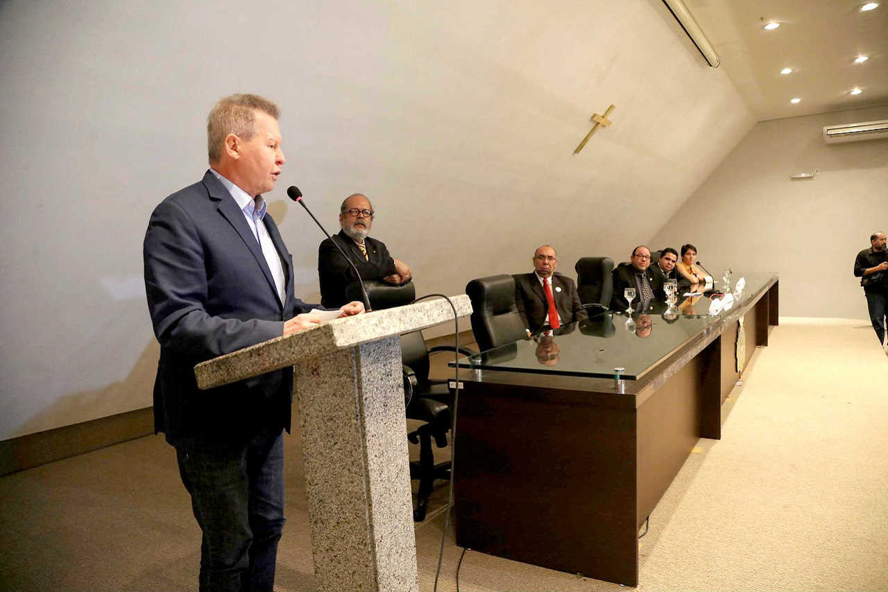 Arthur Virgílio discursa na abertura do XI Enan