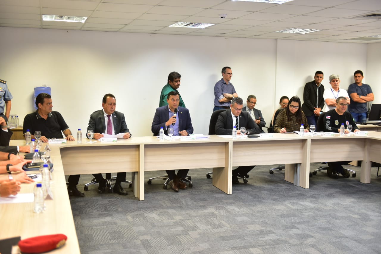 Wilson Lima anuncia fim do contrato com Umanizzare e nova licitação