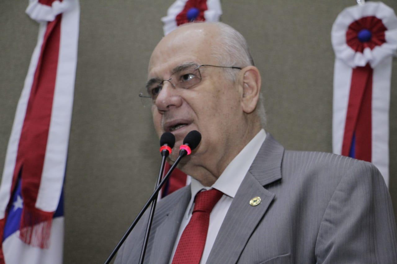 Vetado projeto que proíbe empresas de telecomunicação de cobrarem taxas sem autorização