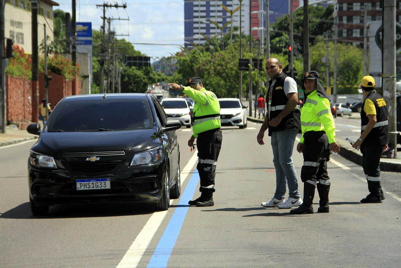 Trânsito no entorno da Constantino Nery terá nova alteração