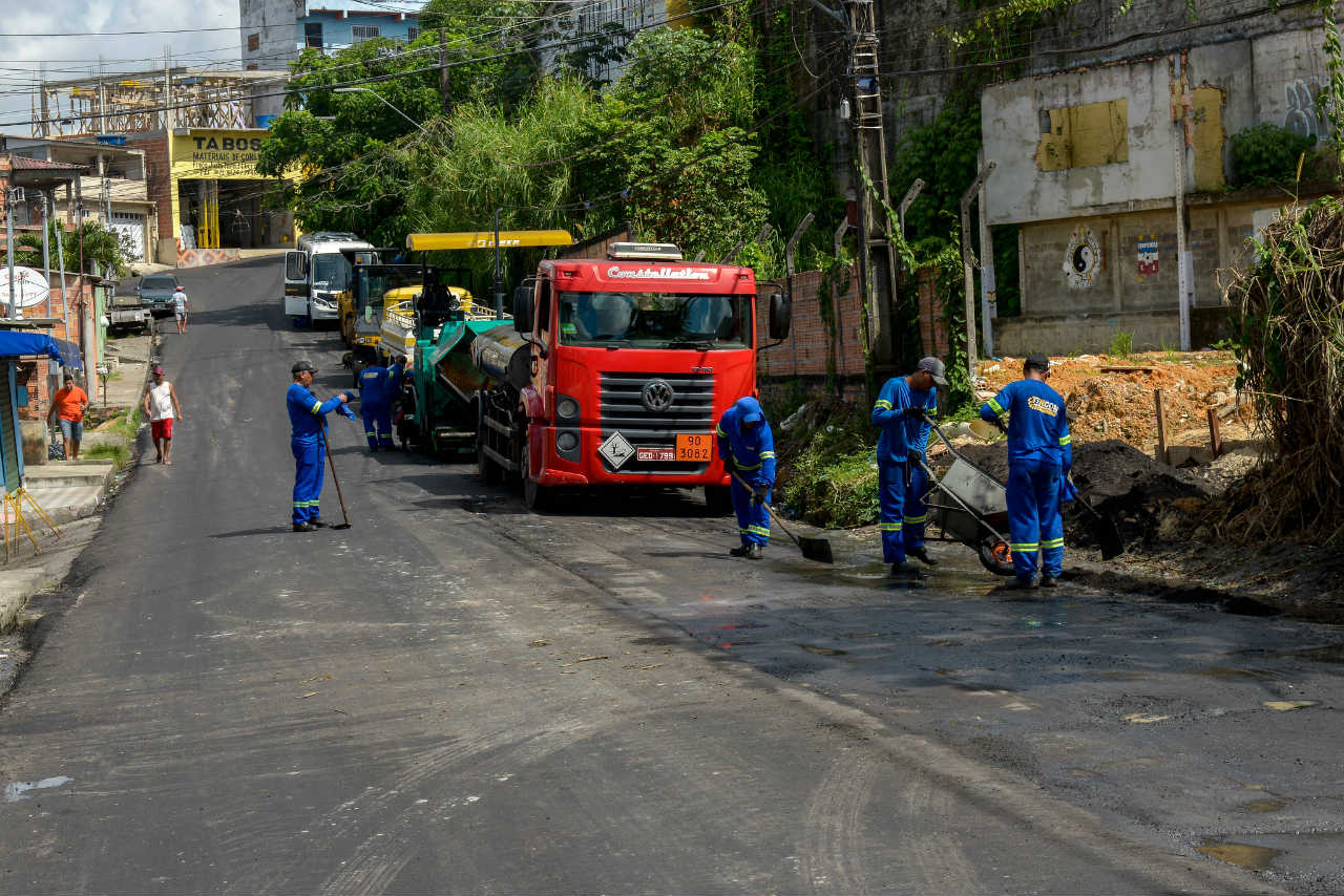 Requalifica já recapeou mais de 13 quilômetros de vias em menos de um mês