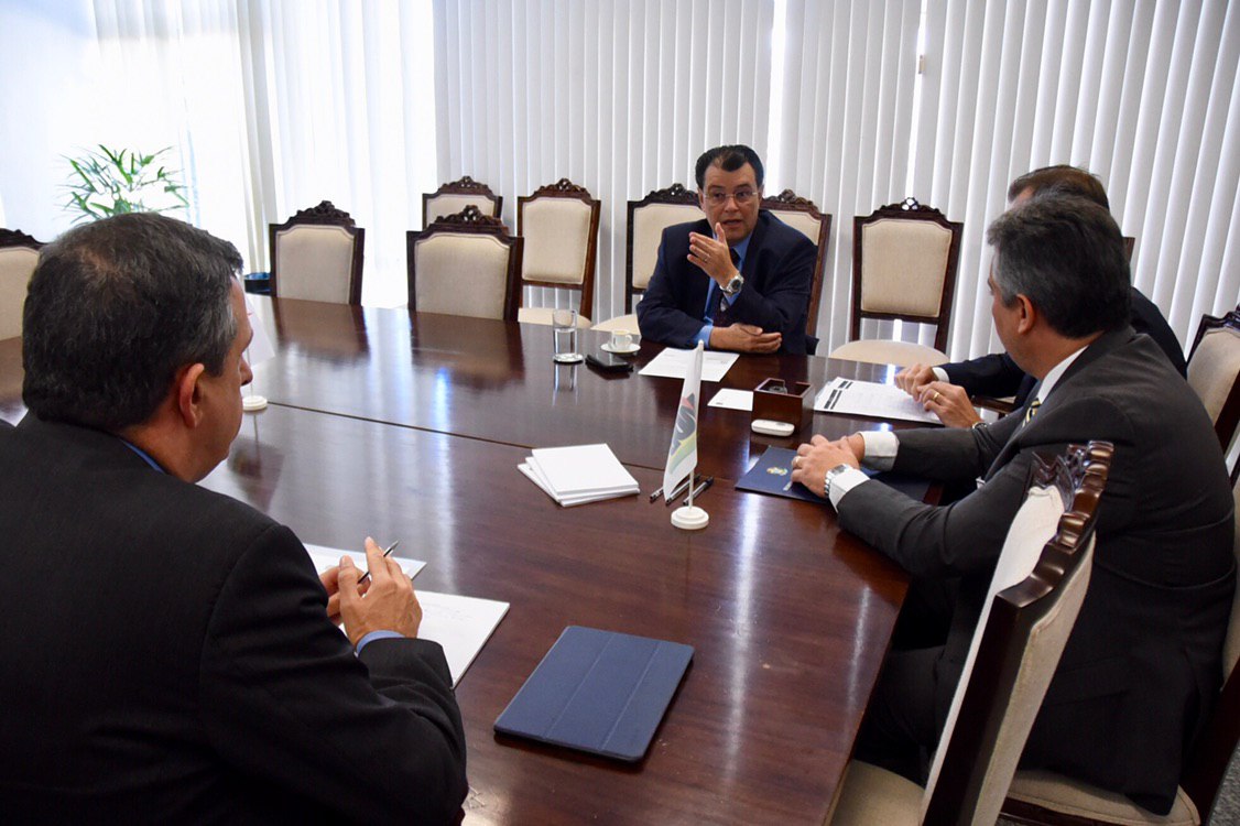 Ministro da Infraestrutura confirma pavimentação de trecho da BR-319