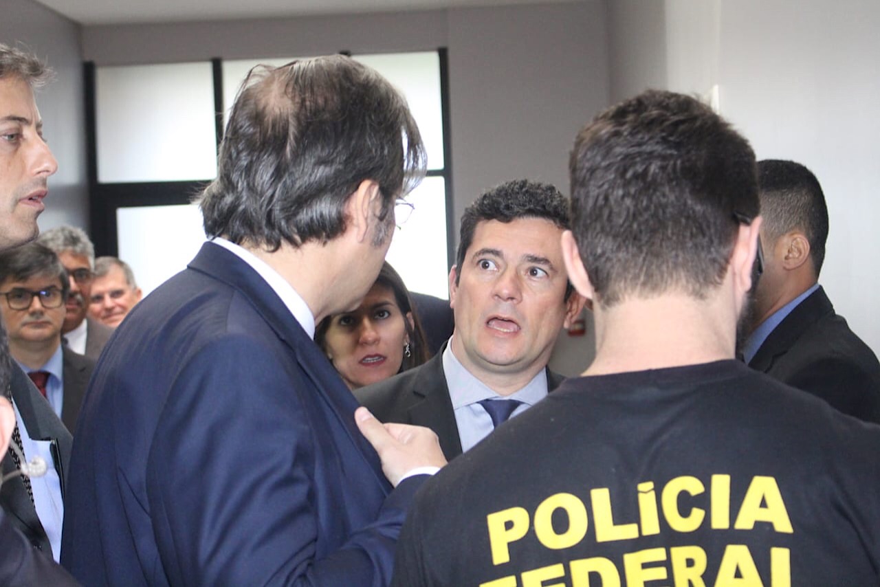 Pressionado em Manaus, Moro pouco fala sobre vazamentos