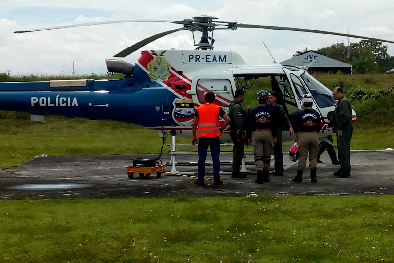 Avião cai em Cacau Pirêra e afunda no Rio Negro