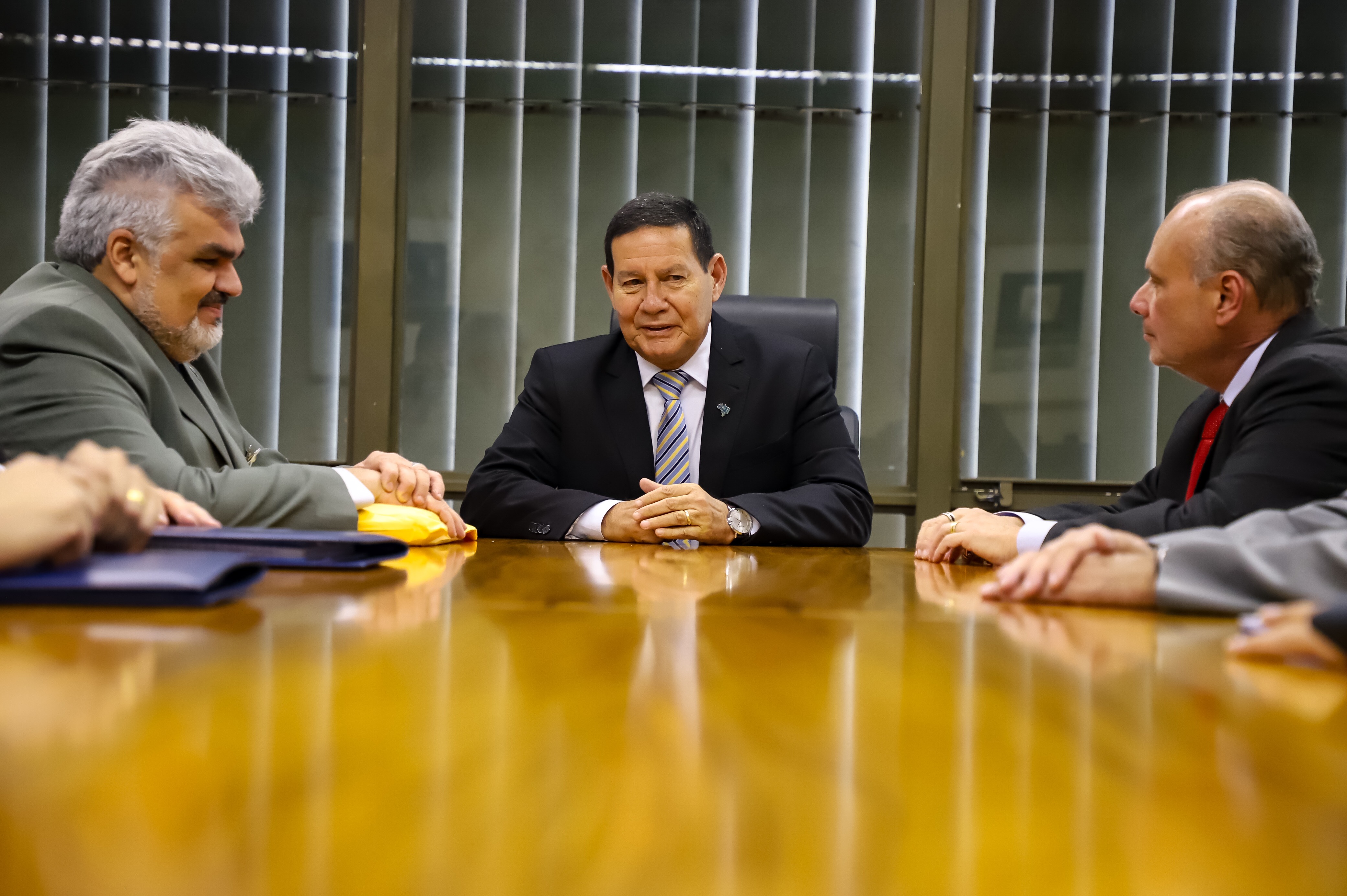 General Mourão estará no Simpósio Internacional promovido pelo TCE-AM em outubro