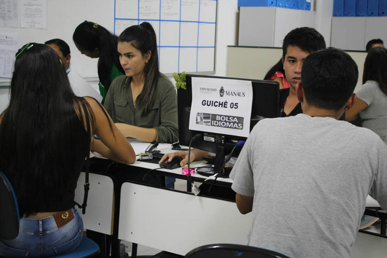 Remanejamento do Bolsa Idiomas encerra nesta quarta-feira