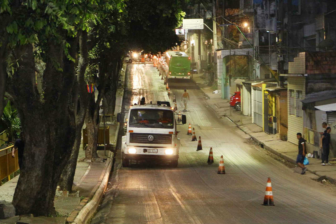 Educandos recebe obras do Requalifica