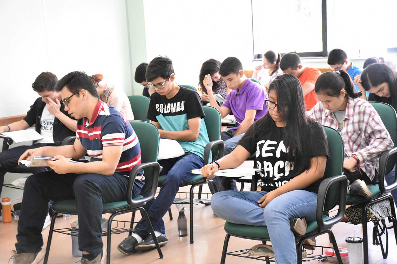 Inscrições para Vestibular e SIS da UEA terminam nesta sexta-feira